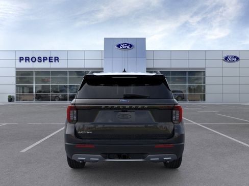 New 2026 Ford Explorer Active w/ Active Comfort Package RWD image 5