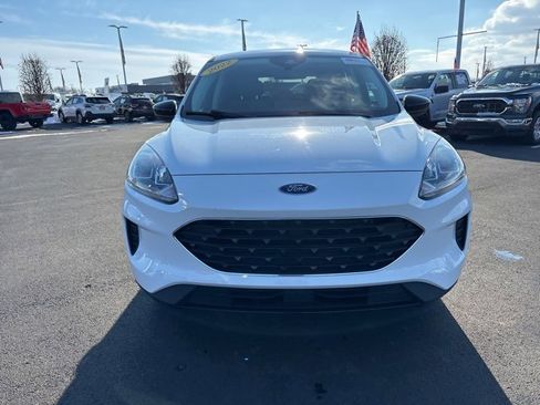 Certified 2022 Ford Escape SE w/ SE Sport Appearance Package image 5