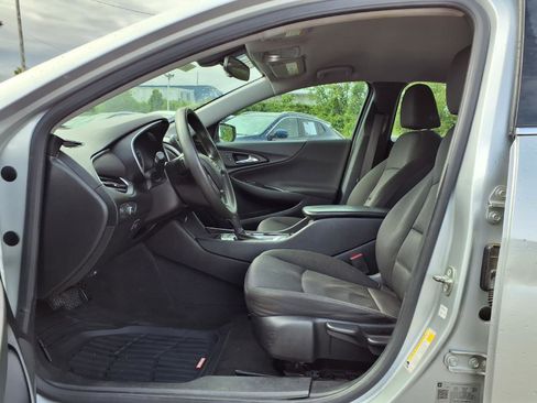 Used 2018 Chevrolet Malibu LS FWD image 24