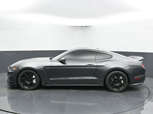 Used 2017 Ford Mustang Shelby GT350 image 9