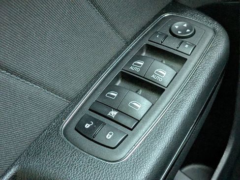 Used 2023 Dodge Charger R/T w/ Blacktop Package image 21