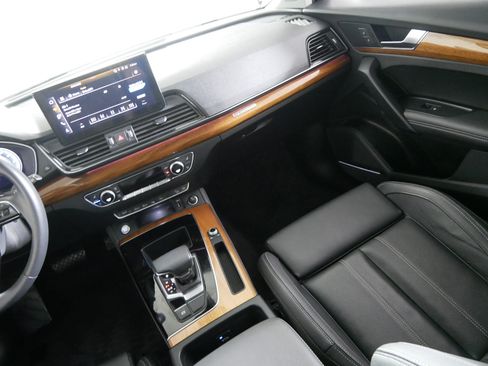 Used 2023 Audi Q5 2.0T Prestige AWD/4WD image 11