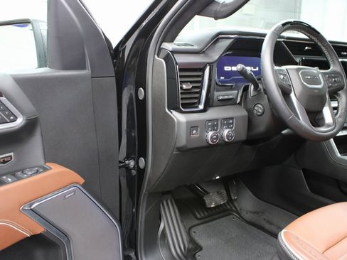 Used 2025 GMC Sierra 1500 Denali Ultimate image 60