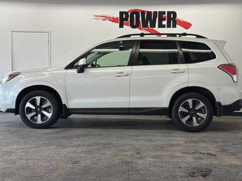 Used 2017 Subaru Forester 2.5i Premium w/ Protection Package #1 AWD/4WD image 6