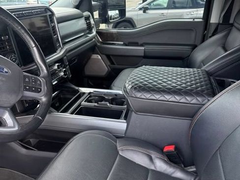 Used 2024 Ford F350 Lariat w/ Lariat Ultimate Package AWD/4WD image 5