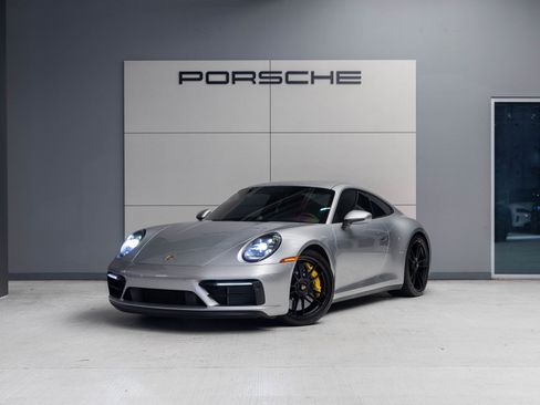 Certified 2024 Porsche 911 Carrera GTS image 1