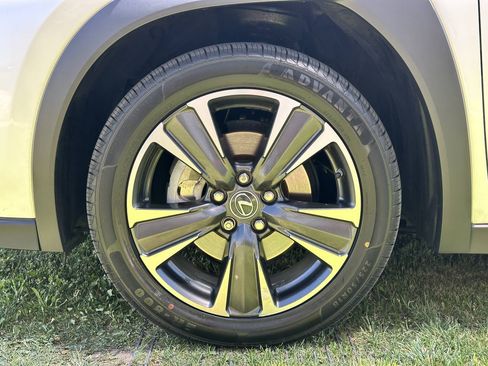 Used 2019 Lexus UX 200 w/ Accessory Package 2 FWD image 14