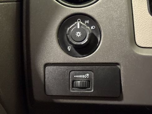 Used 2010 Ford F150 STX AWD/4WD image 17