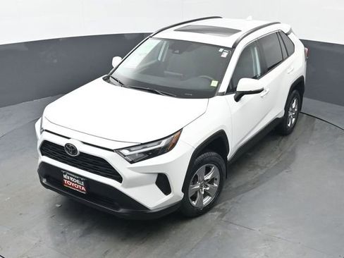 Certified 2022 Toyota RAV4 XLE w/ Convenience Package image 39