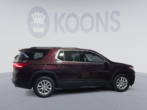 Used 2021 Chevrolet Traverse LT image 12