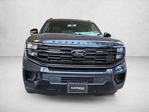 New 2026 Ford Expedition Platinum w/ Stealth Appearance Package image 6