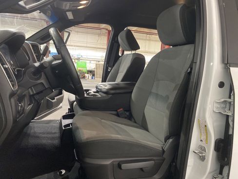 Used 2022 RAM 2500 Big Horn image 9