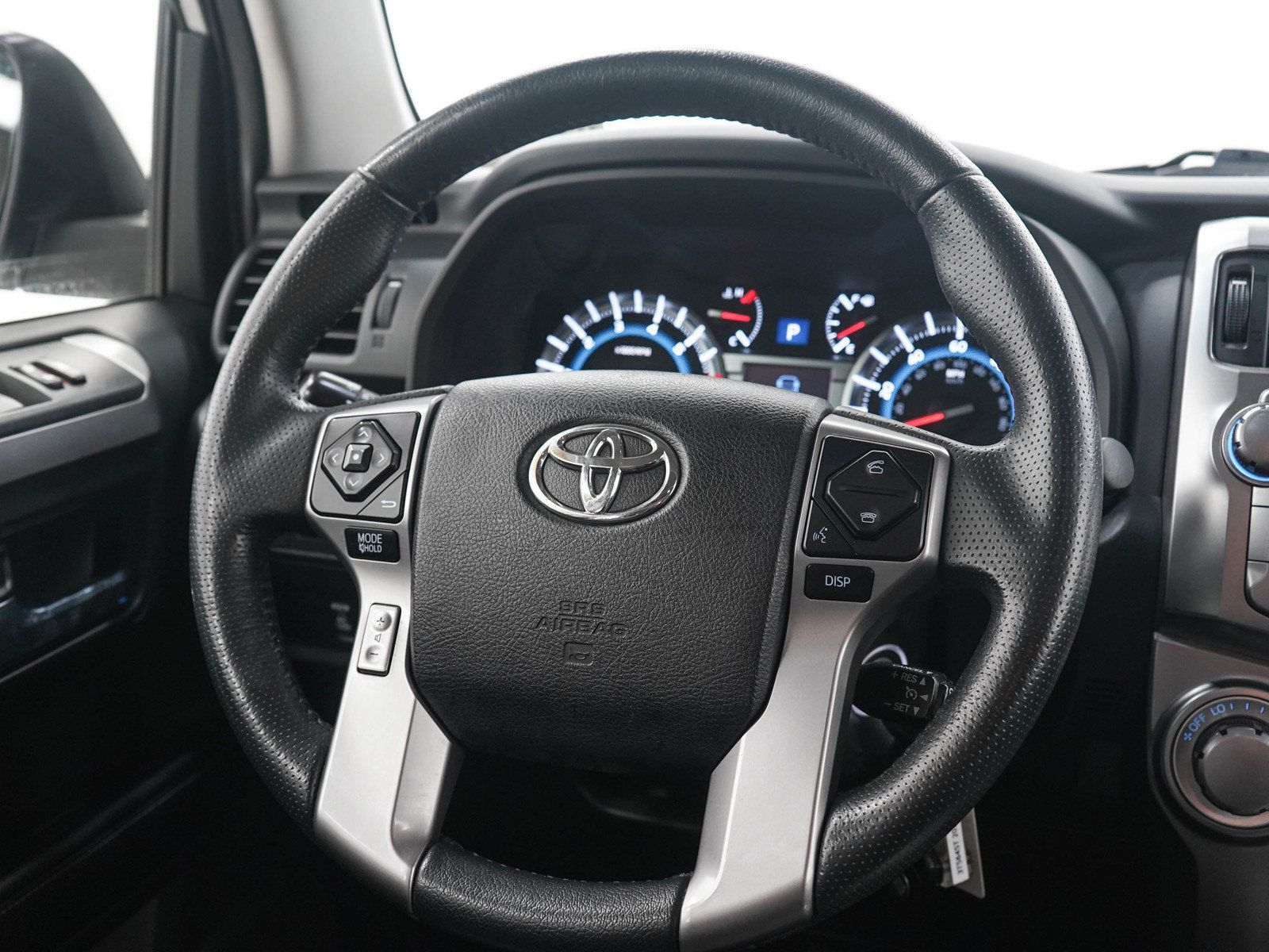 Used 2016 Toyota 4Runner SR5 Premium AWD/4WD image 17