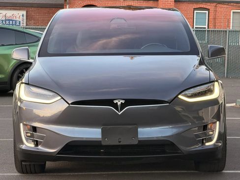 Used 2018 Tesla Model X 75D AWD/4WD image 7