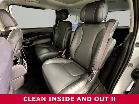 Certified 2025 Kia Carnival SX Prestige FWD image 22