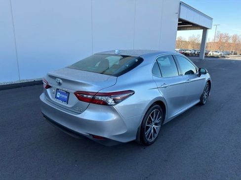 Used 2023 Toyota Camry XLE w/ Navigation Package FWD image 6