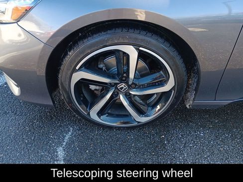 Certified 2018 Honda Accord Sport image 11