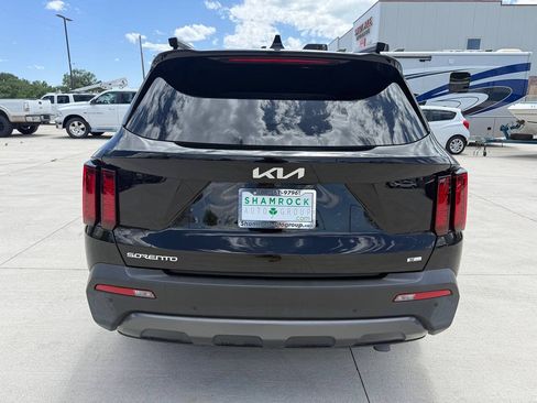 Used 2023 Kia Sorento X-Line EX AWD/4WD image 4