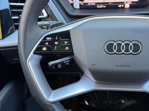 Used 2024 Audi Q4 e-tron Premium Plus w/ Premium Plus image 23