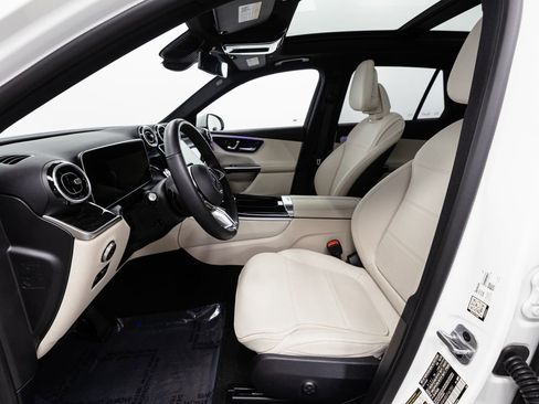 Certified 2026 Mercedes-Benz GLC 300 GLC 300 image 7