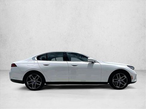 Used 2026 BMW 530i RWD image 5