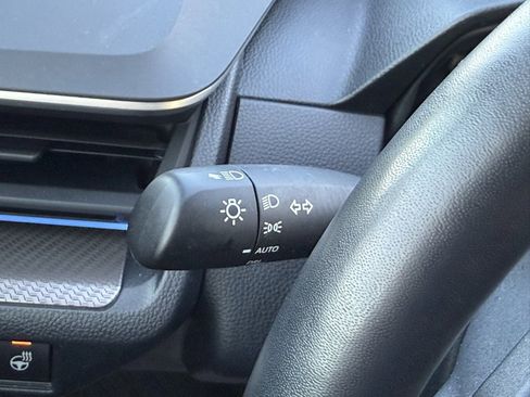 Used 2024 Toyota Prius Limited image 33