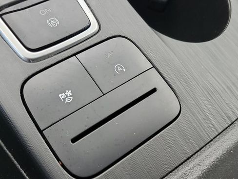 Certified 2023 Ford Escape Active AWD/4WD image 22