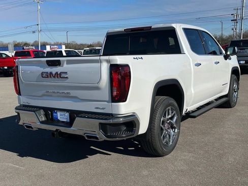 New 2025 GMC Sierra 1500 SLT w/ SLT Convenience Package image 4
