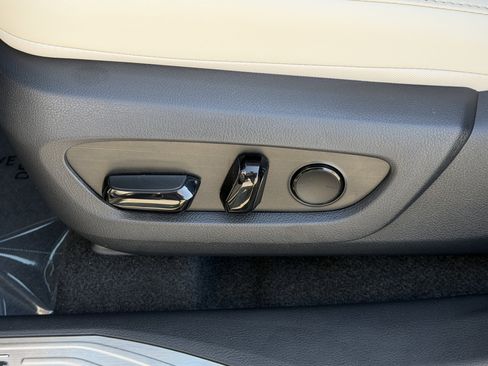 New 2026 Lexus RX 350h image 18