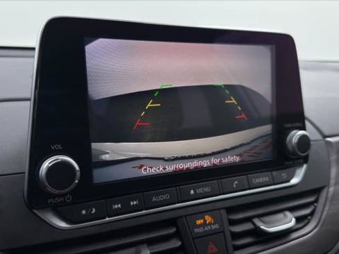 Used 2025 Nissan Altima 2.5 SV FWD image 24