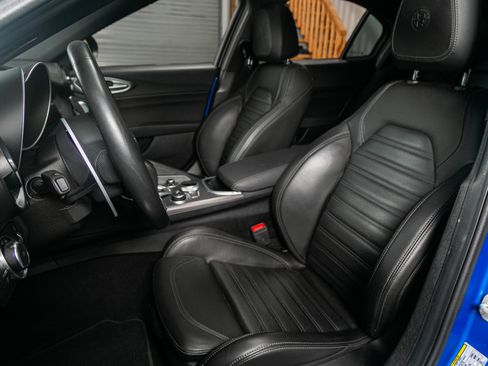 Used 2022 Alfa Romeo Giulia Veloce image 4