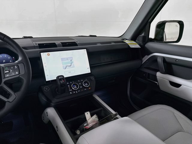 New 2026 Land Rover Defender 110 X-Dynamic SE AWD/4WD image 26