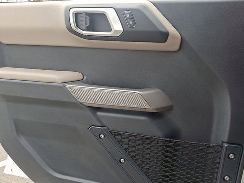 Certified 2023 Ford Bronco Wildtrak image 12