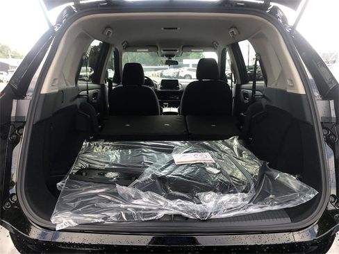 Certified 2026 Nissan Rogue S image 16