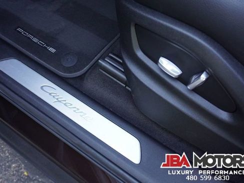 Used 2020 Porsche Cayenne AWD/4WD image 77