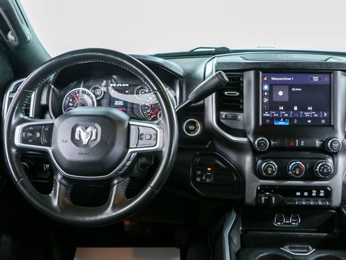 Used 2024 RAM 2500 Big Horn w/ Off Road Package AWD/4WD image 18