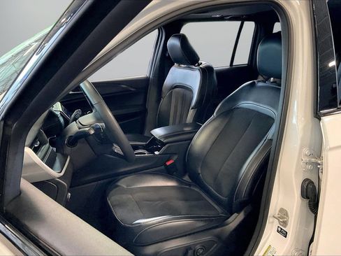 Used 2023 Jeep Grand Cherokee Altitude AWD/4WD image 22