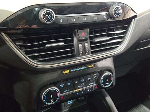 Certified 2022 Ford Escape SEL w/ Technology Package image 31