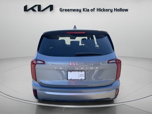 Certified 2025 Kia Telluride LX image 6