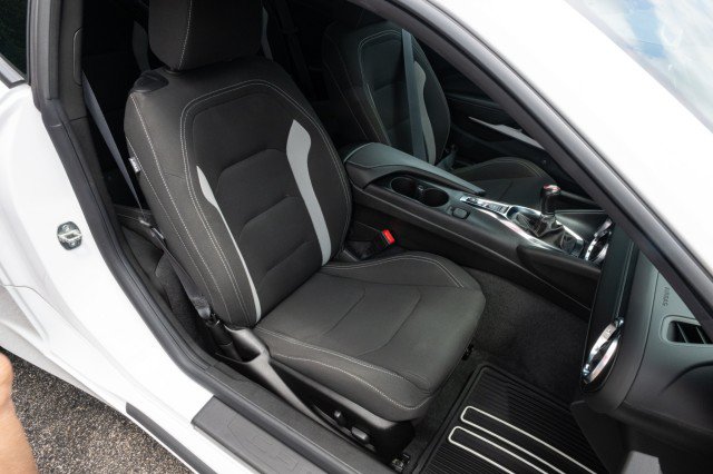 Used 2022 Chevrolet Camaro LT RWD image 33