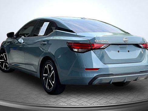 Used 2024 Nissan Sentra SV FWD image 3