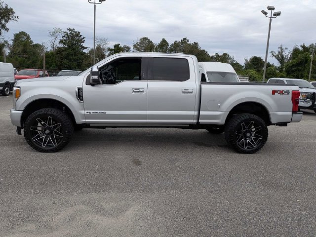 Used 2017 Ford F250 Platinum w/ Platinum Ultimate Package AWD/4WD image 5