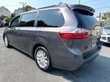 Used 2015 Toyota Sienna XLE image 4