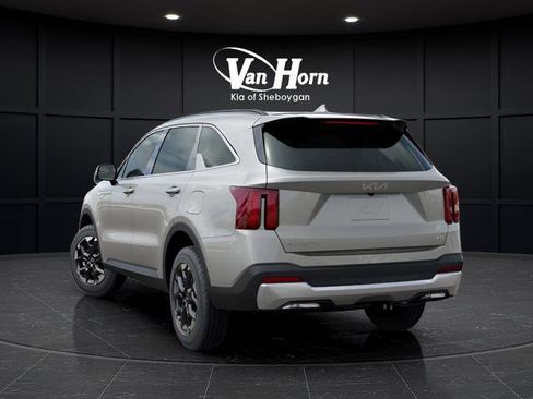 New 2026 Kia Sorento S image 4
