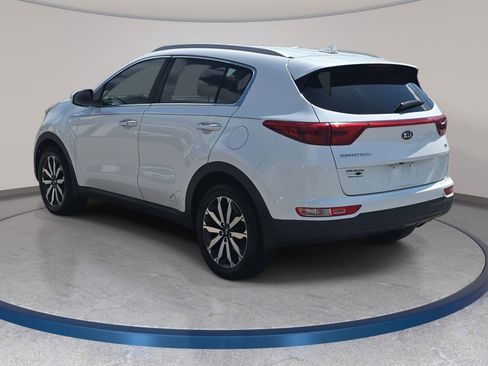 Used 2017 Kia Sportage EX image 7