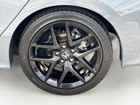 Certified 2025 Honda Civic Sport image 32