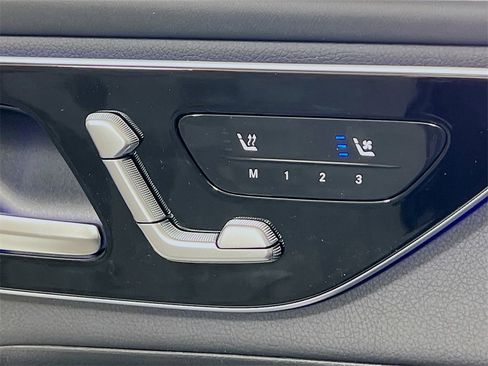 New 2025 Mercedes-Benz GLC 300 4MATIC image 23