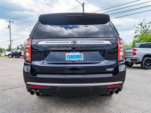 Used 2024 Chevrolet Suburban High Country w/ Advanced Technology Package image 5