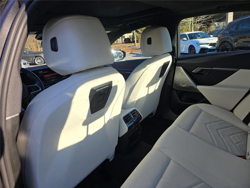 Certified 2025 BMW i5 M60 w/ Premium Package image 16