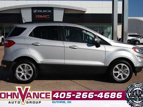 Used 2021 Ford EcoSport SE w/ SE Convenience Package image 12